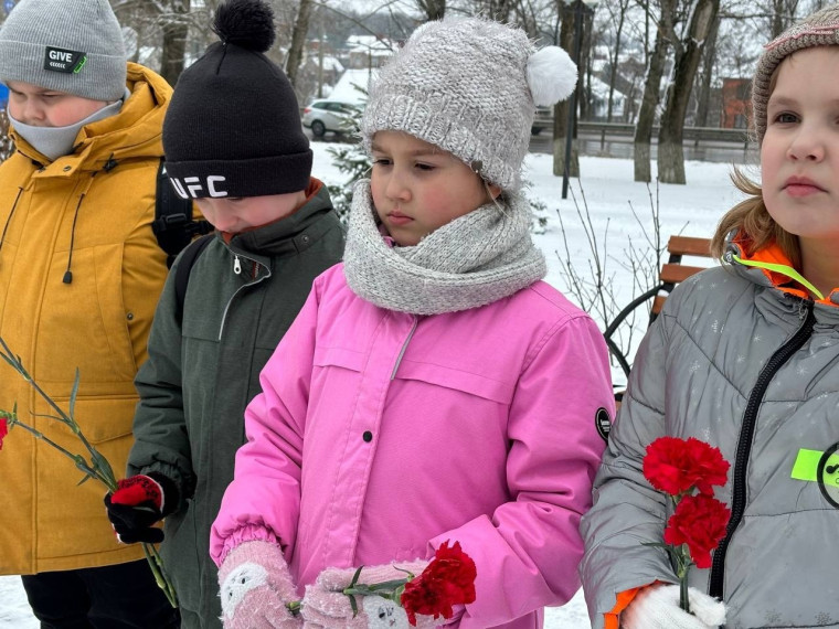 Защитим память героев.